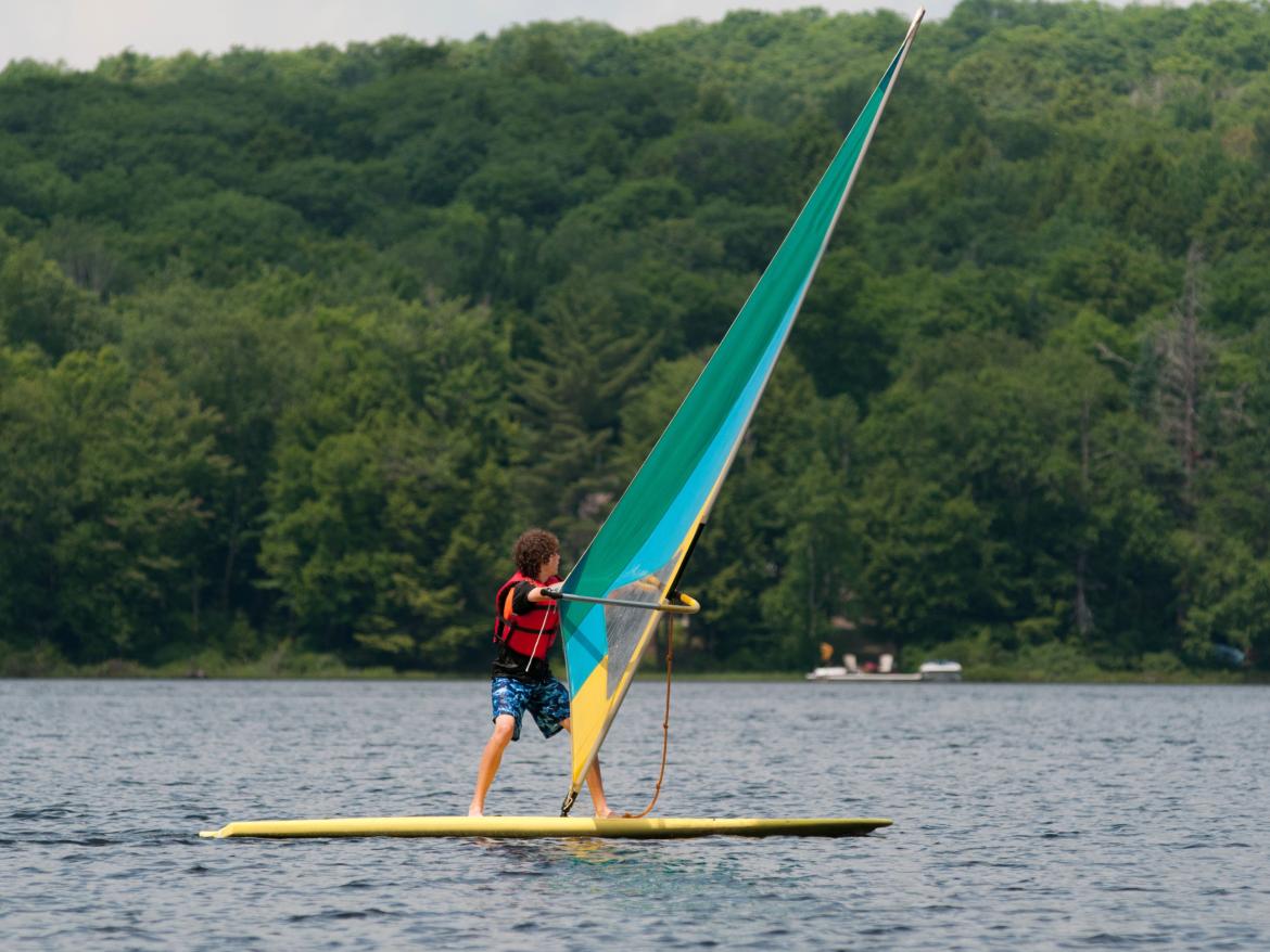 ado planche a voile lac
